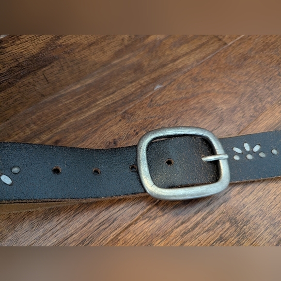 Pistil Black Leather Belt With Silver Studded Accents Women's Sz M Fits L/XL - Picture 6 of 13